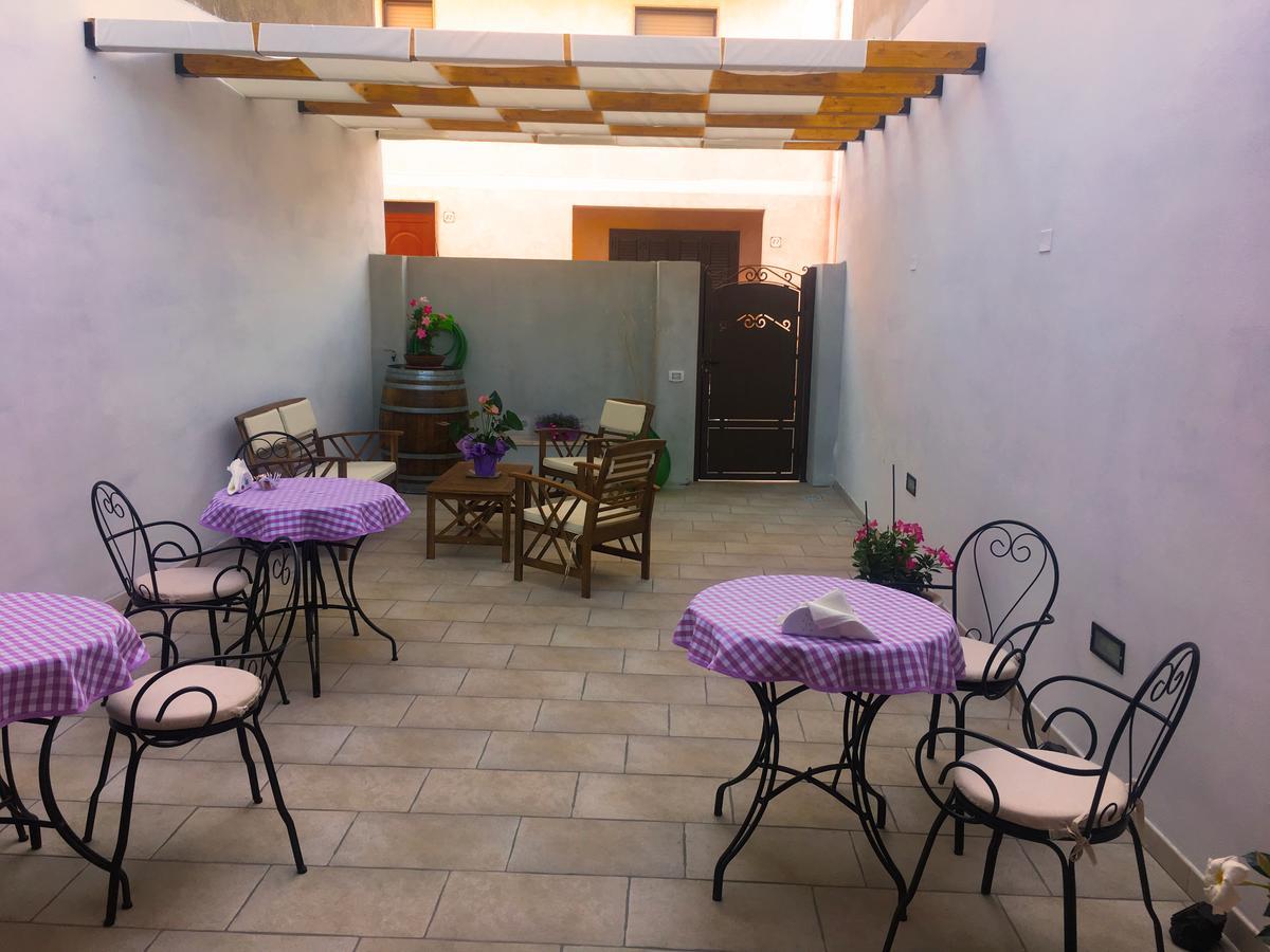 B&B Mariposa Sennori Buitenkant foto